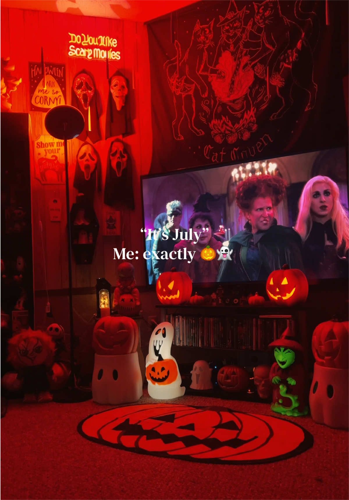 @Spooky Sara🦇🎃