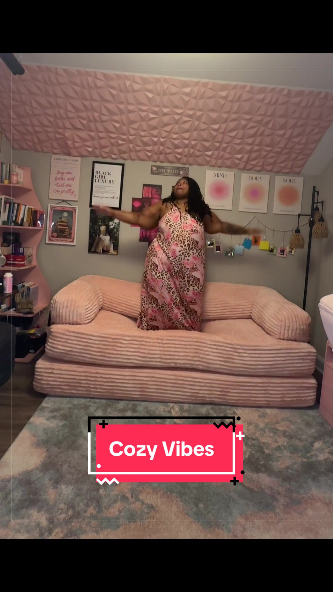 @Nicole 💫🧿🪬