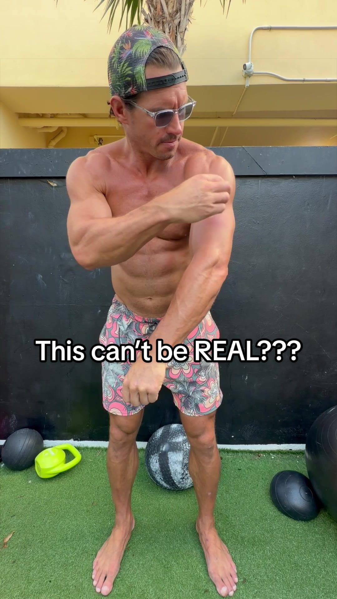 @mikerholland_