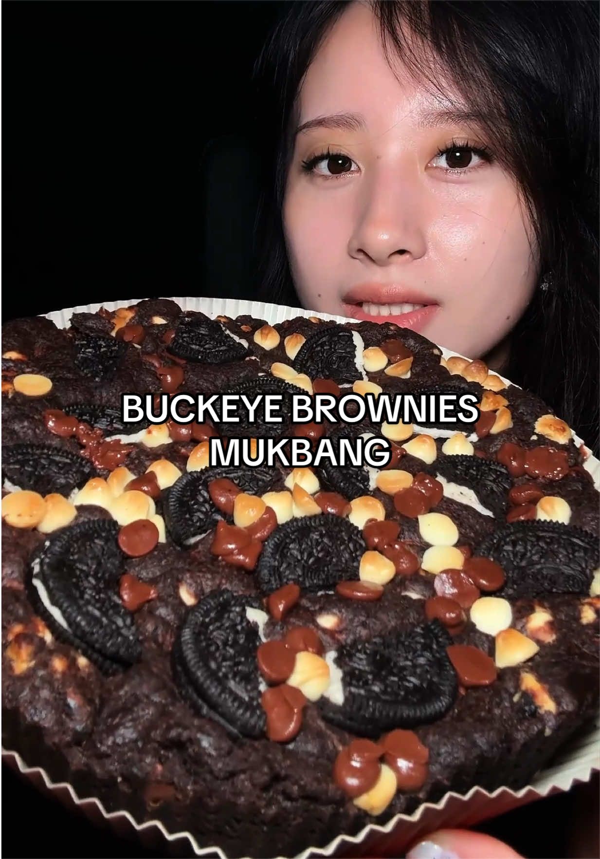 @selenaeats2much