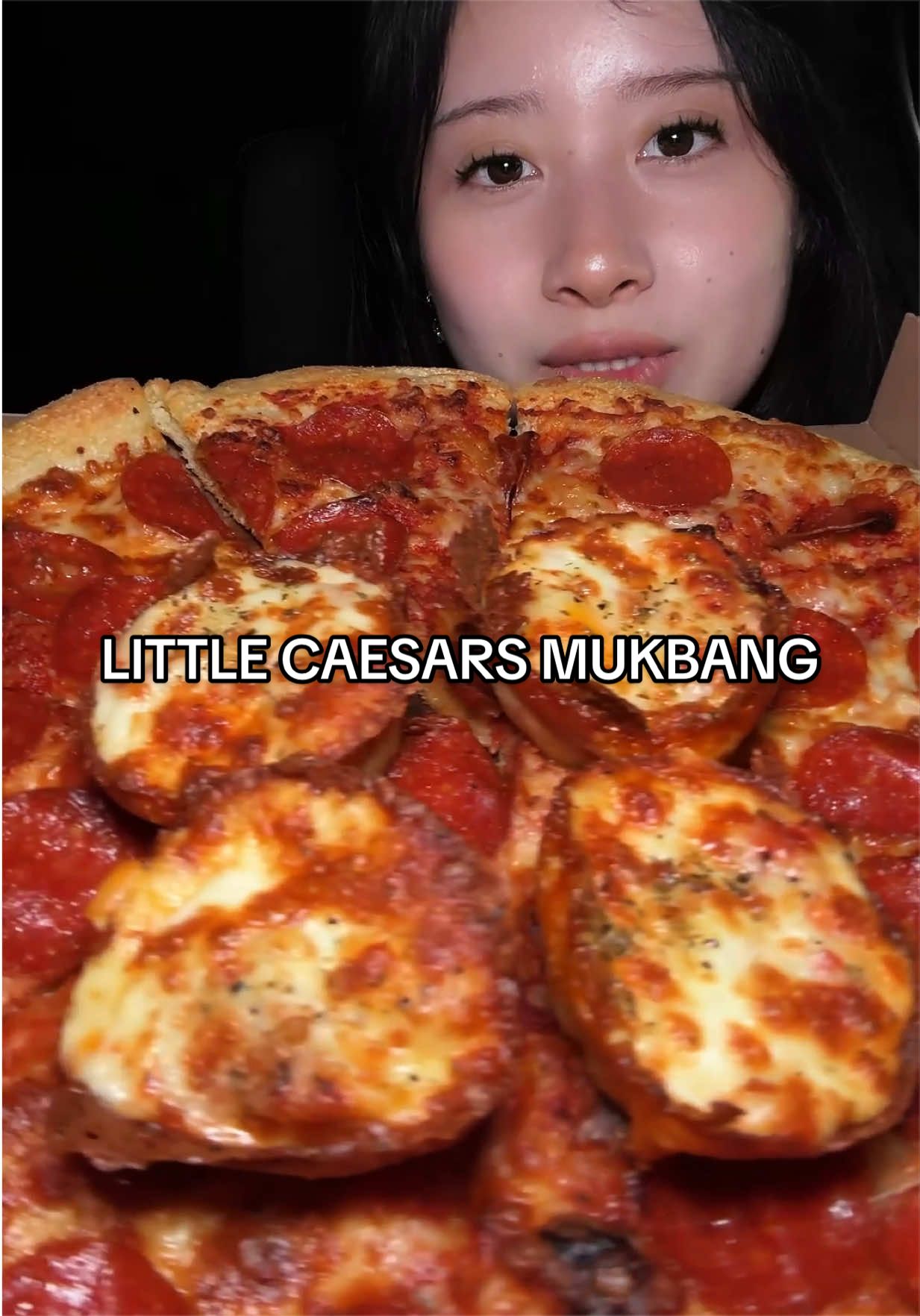 @selenaeats2much