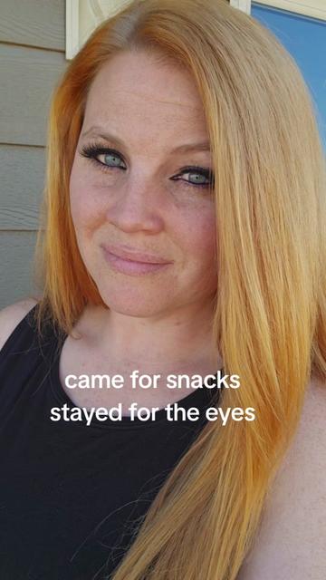 @Altfoxx
