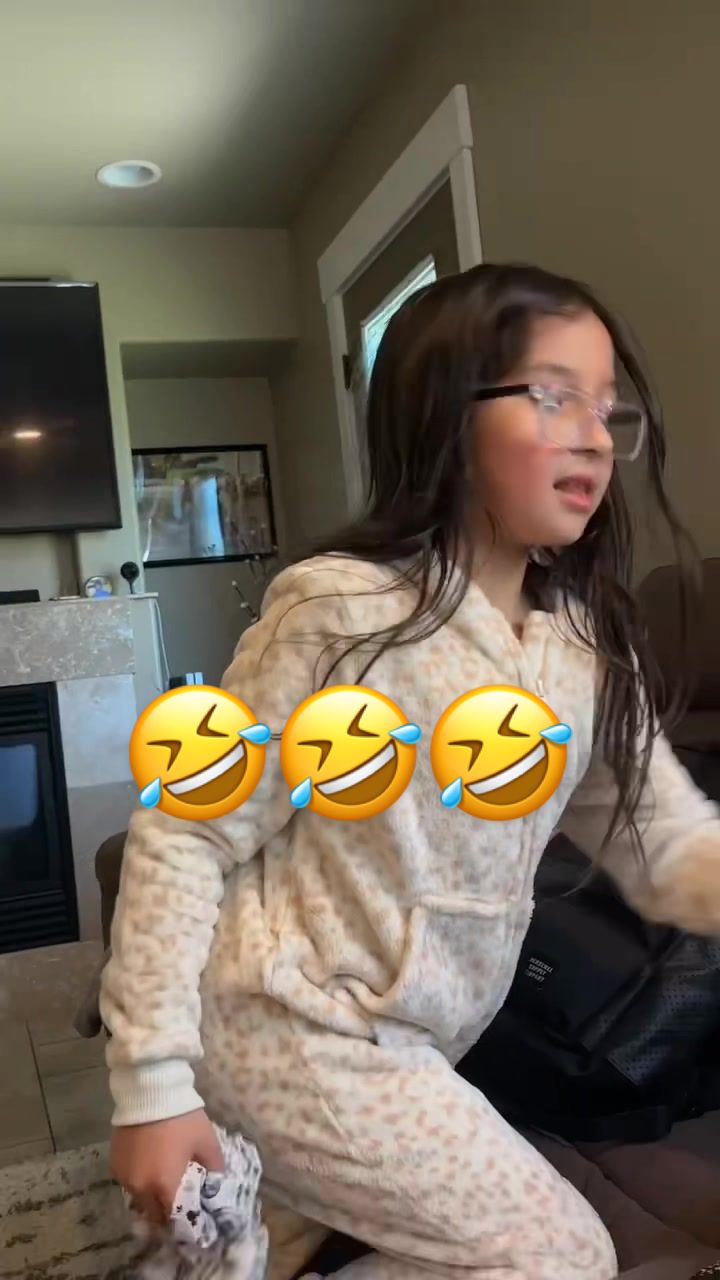 @Lauraaasav