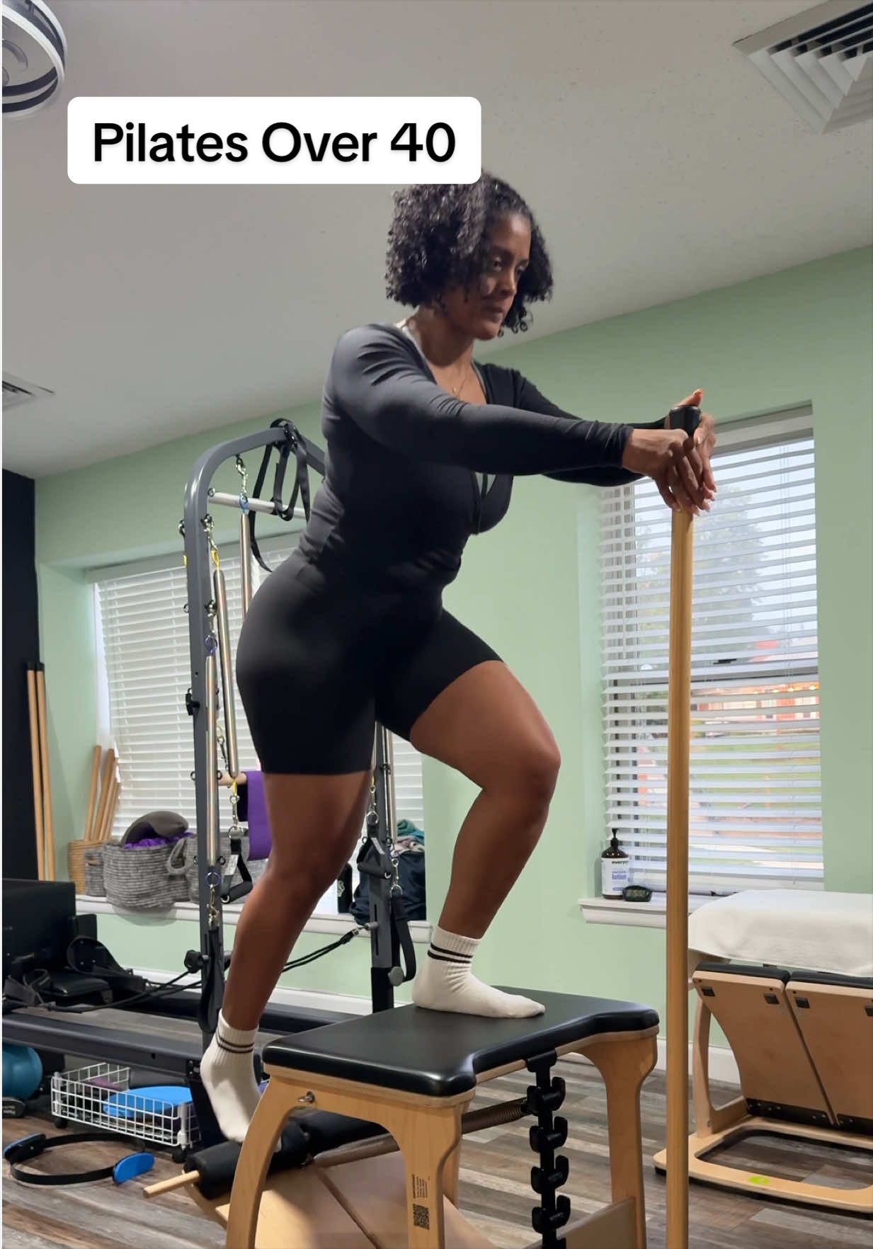 @Shauniece | Over 40+ | DMV