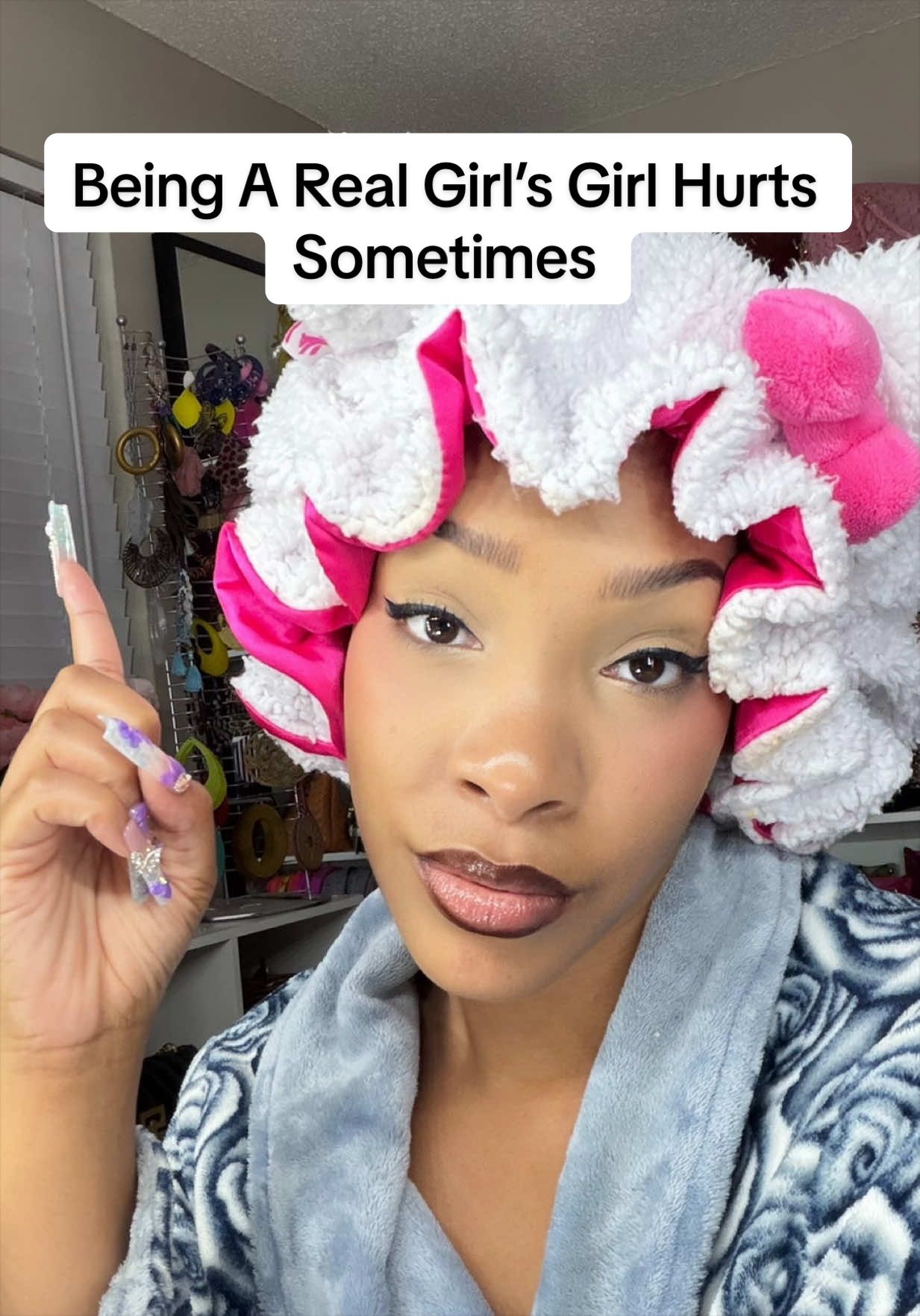 @Quin Bee | Creator & Speaker