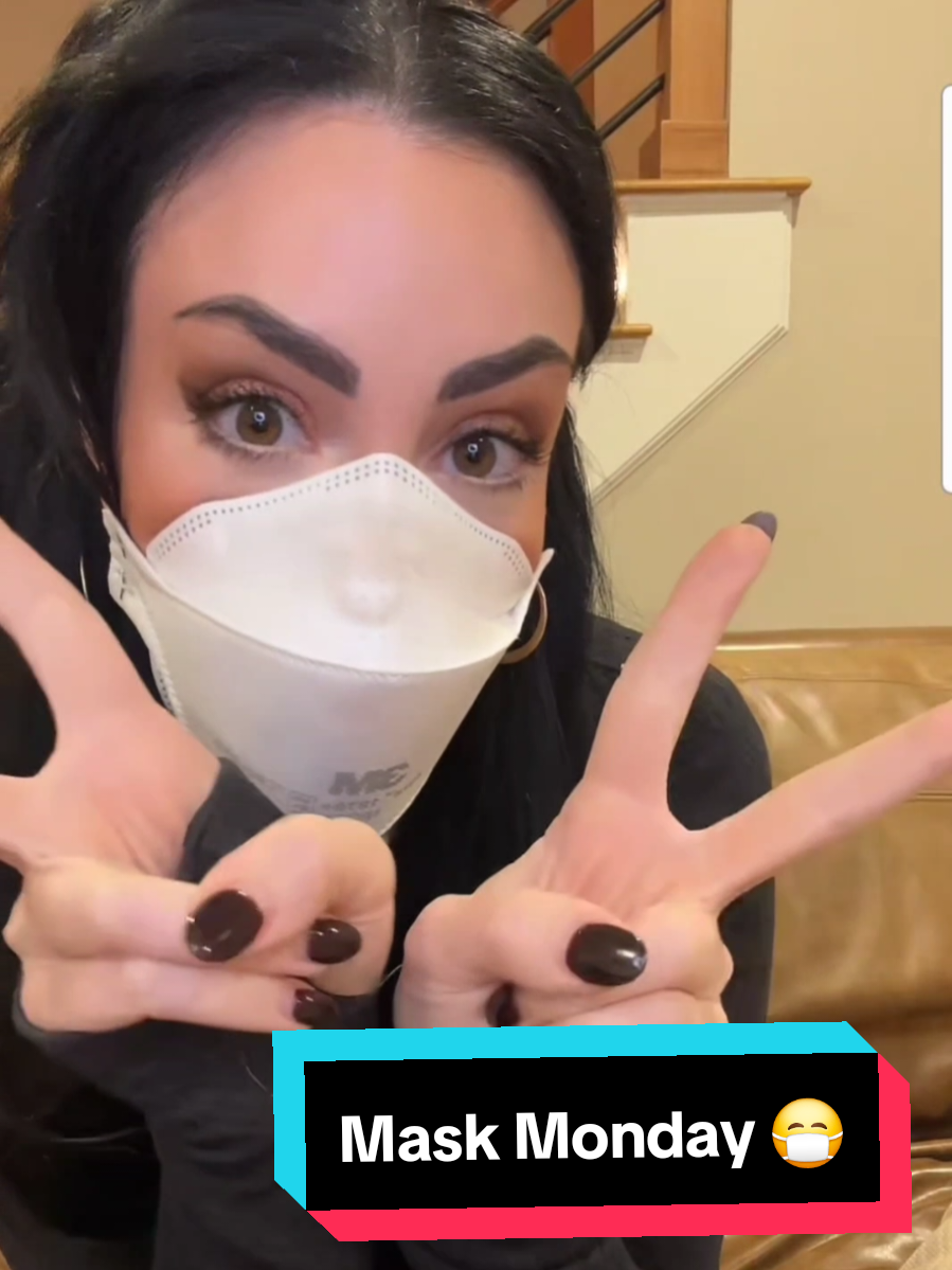 @Gas Mask Girls