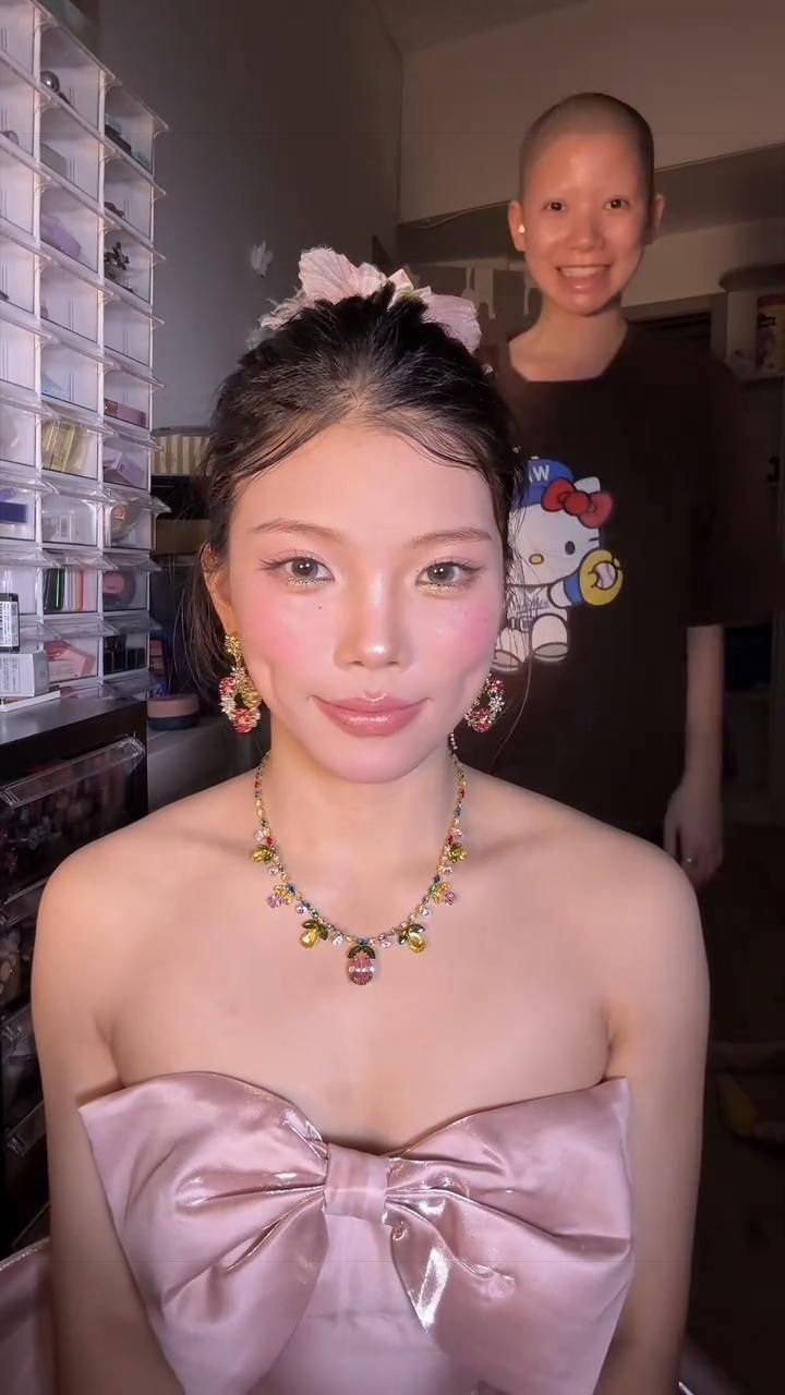 @Ahhui👩🏻🦲