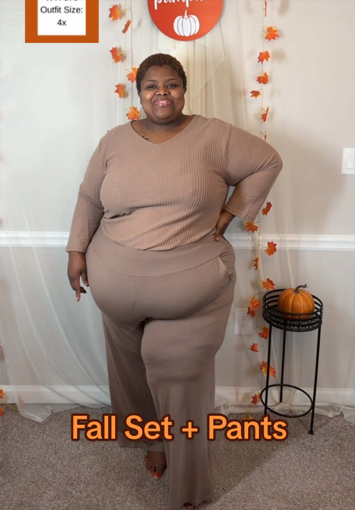 @Nikki • Plus Size Fashion