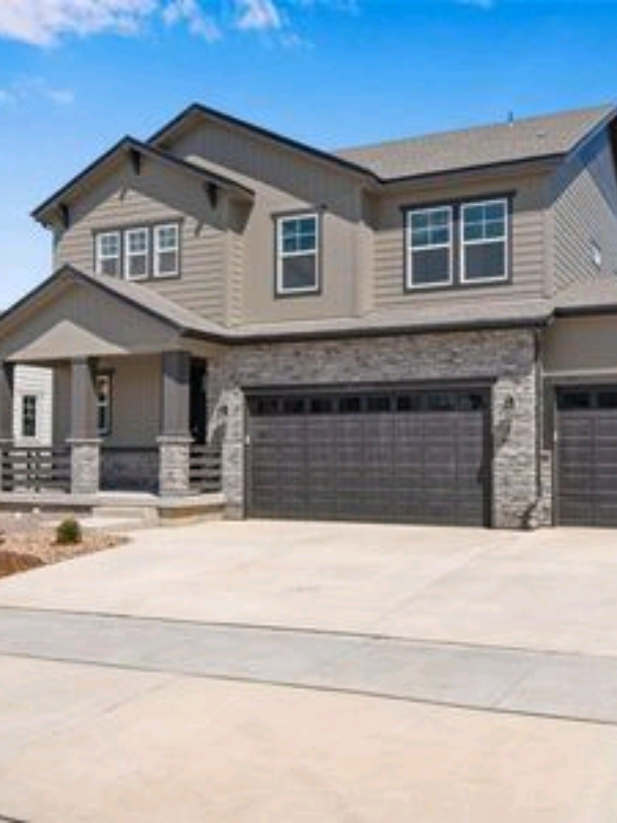 @Adriana Antillon Real Estate