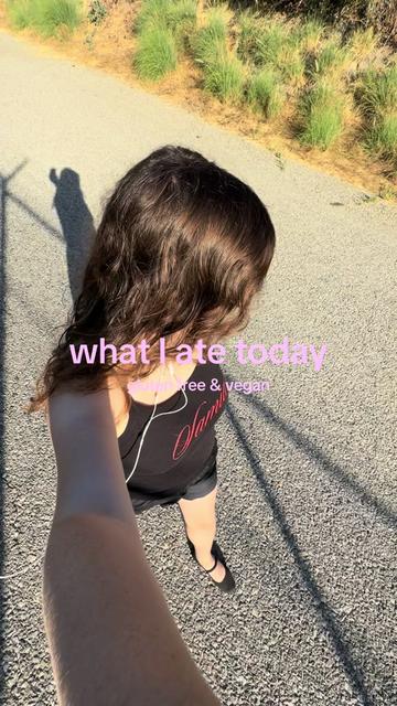 @clairecancook