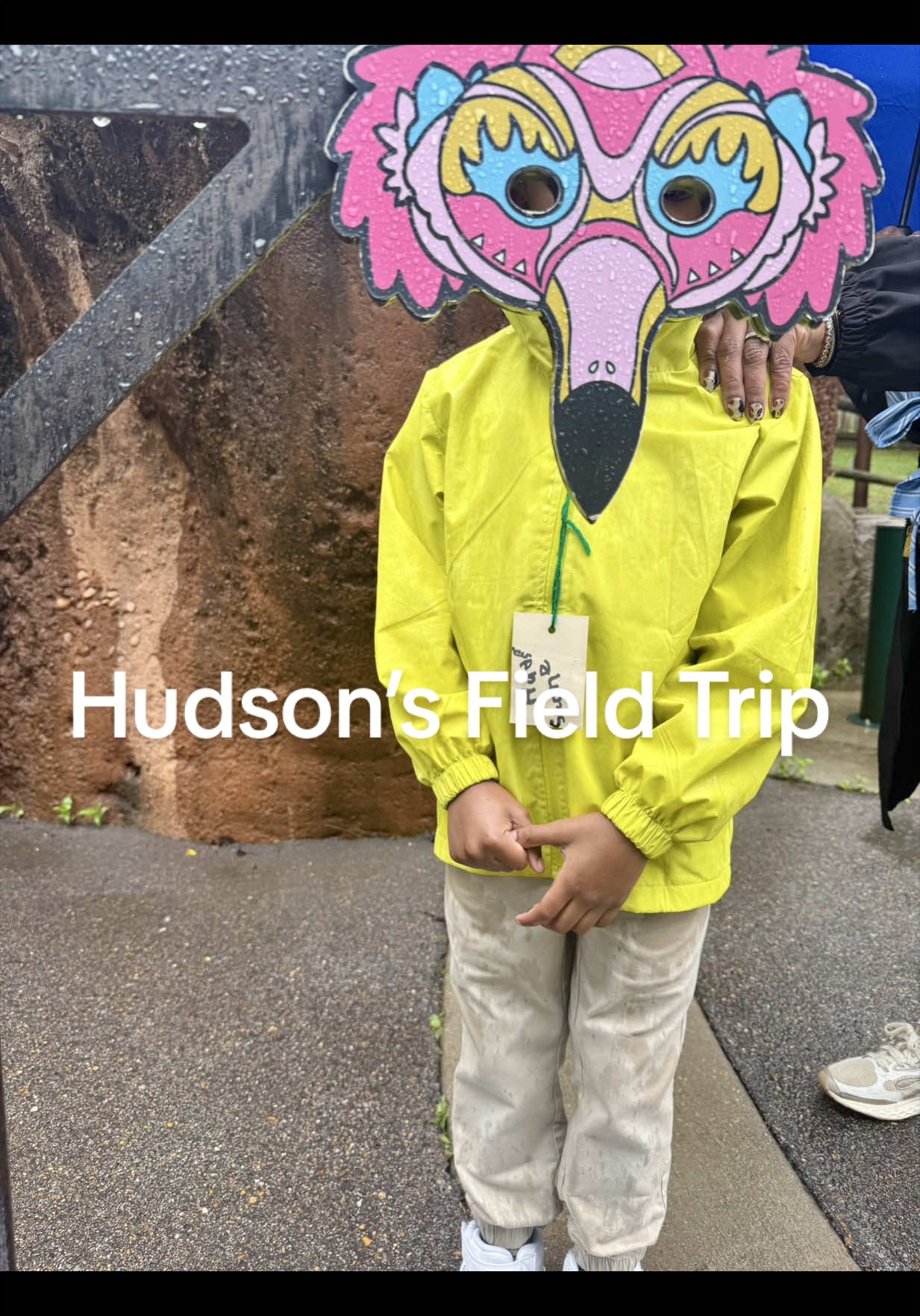 @Ash | HR Fashion Girl | BoyMom