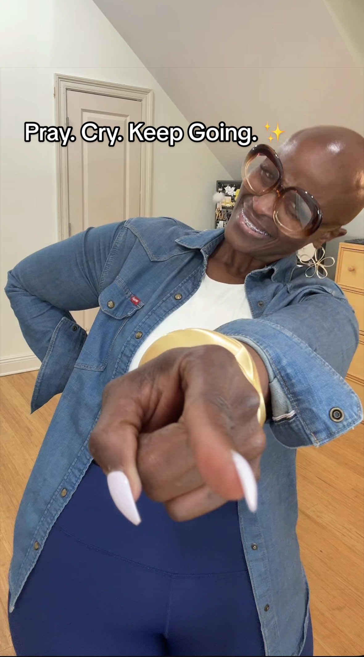 @El~Monique
