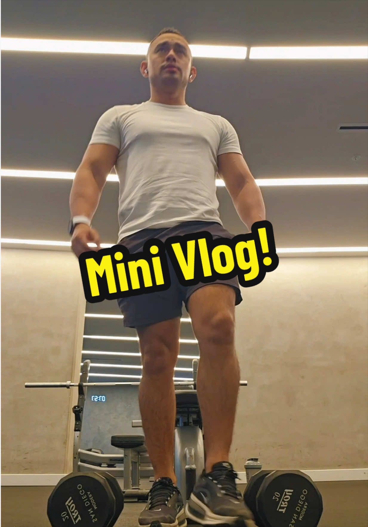 @Alex Uriostegui