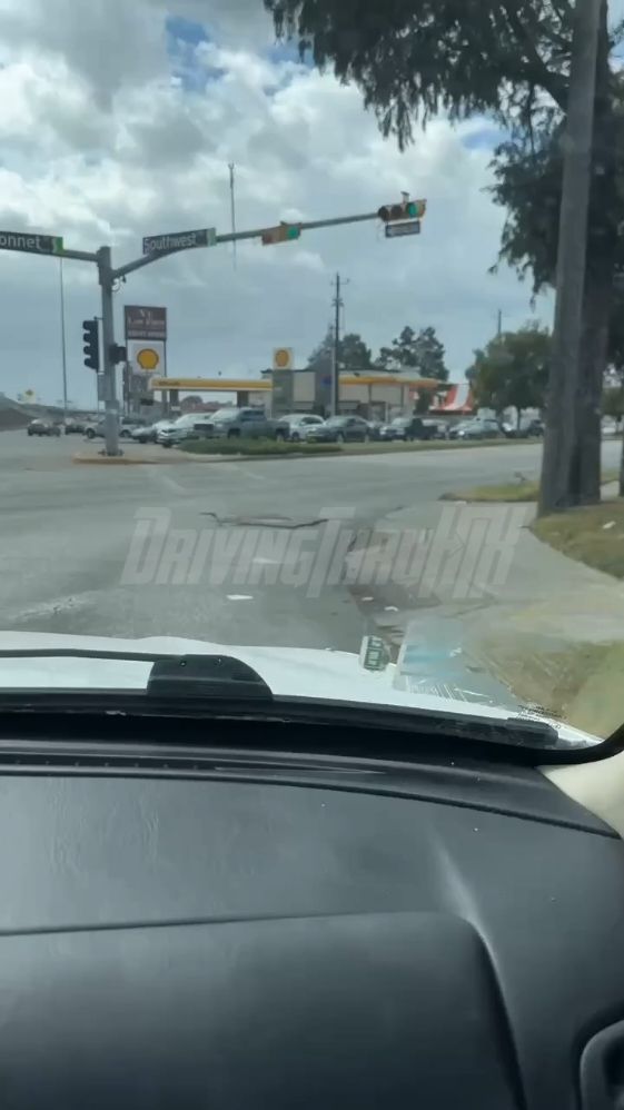 @drivingthruhtx
