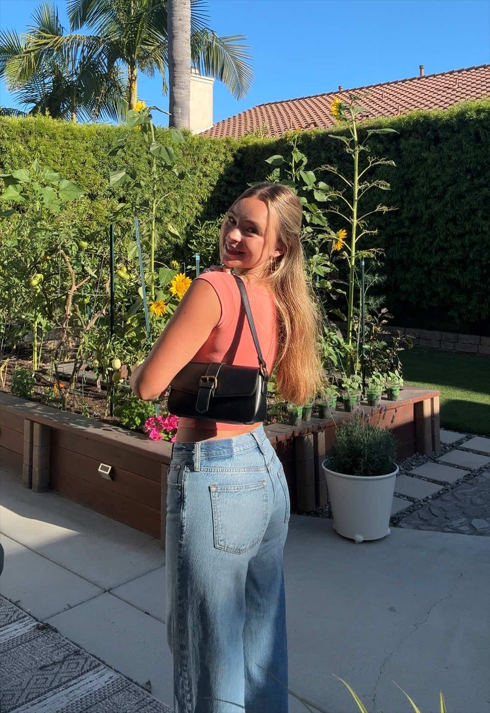 @skyeleednn