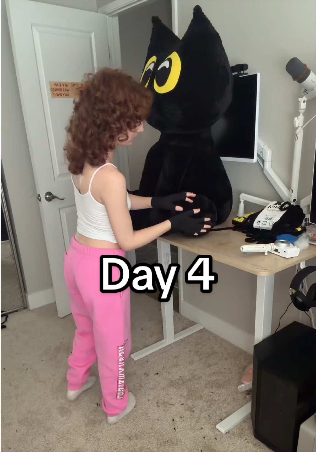 @thecrochetginger