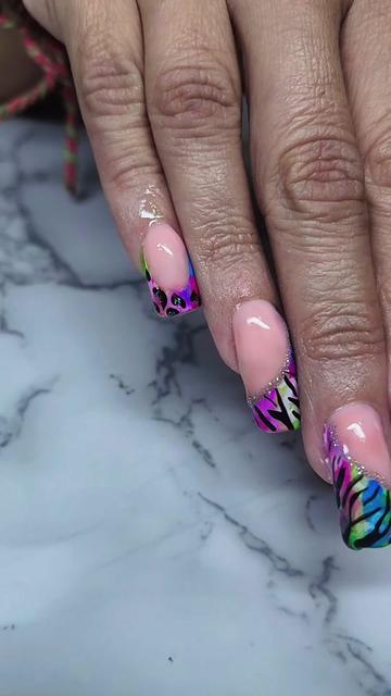 @Darzzling Nails