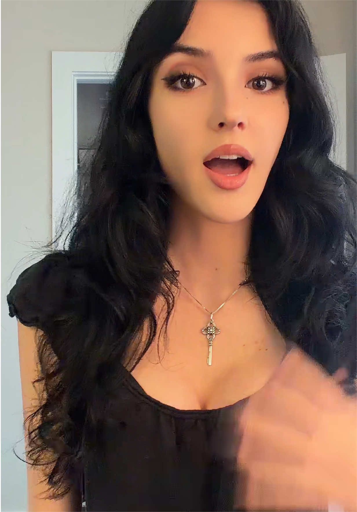 @twitch.tv/xkeet