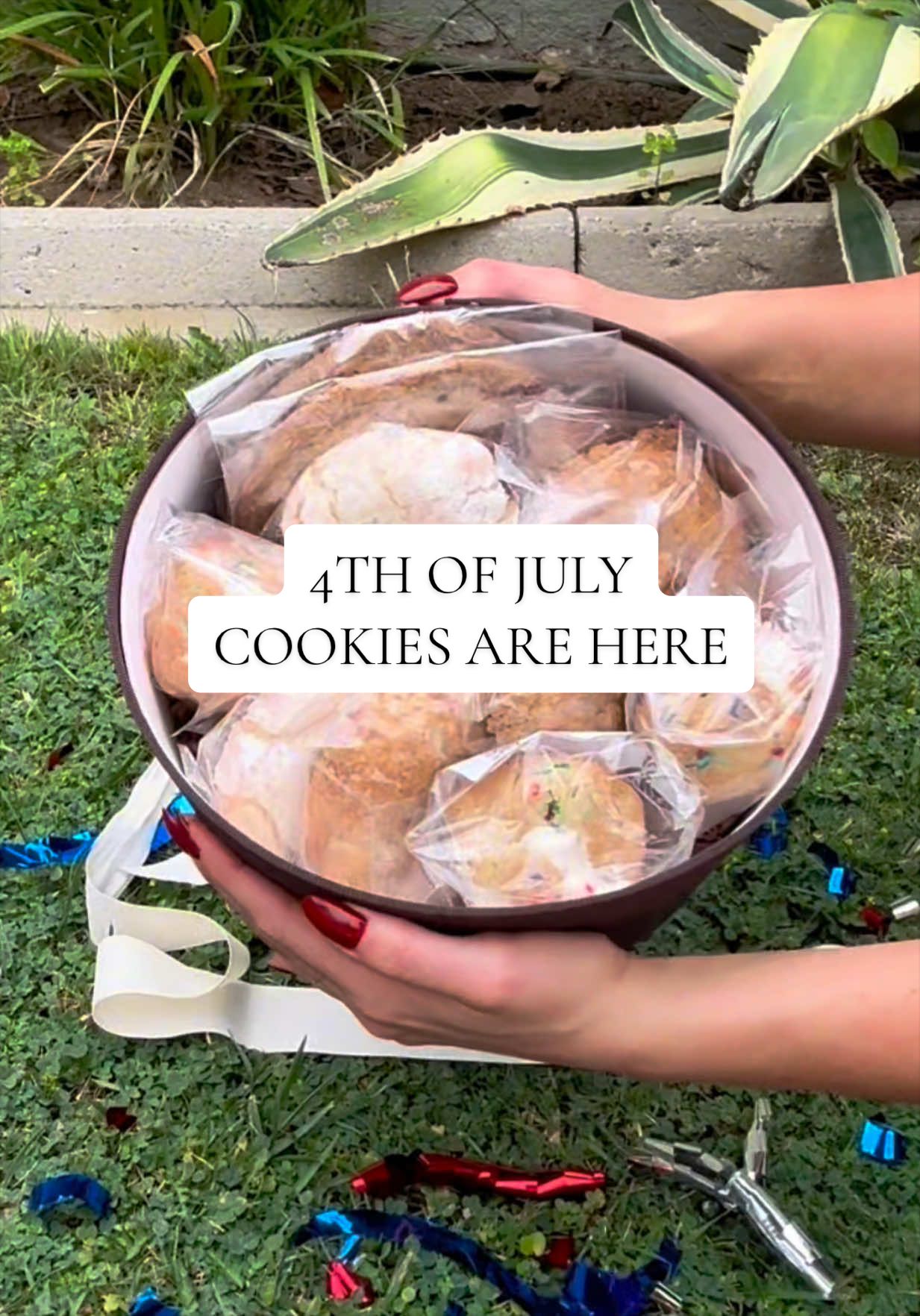 @DeLuscious Cookies