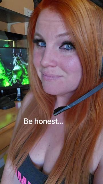 @Altfoxx