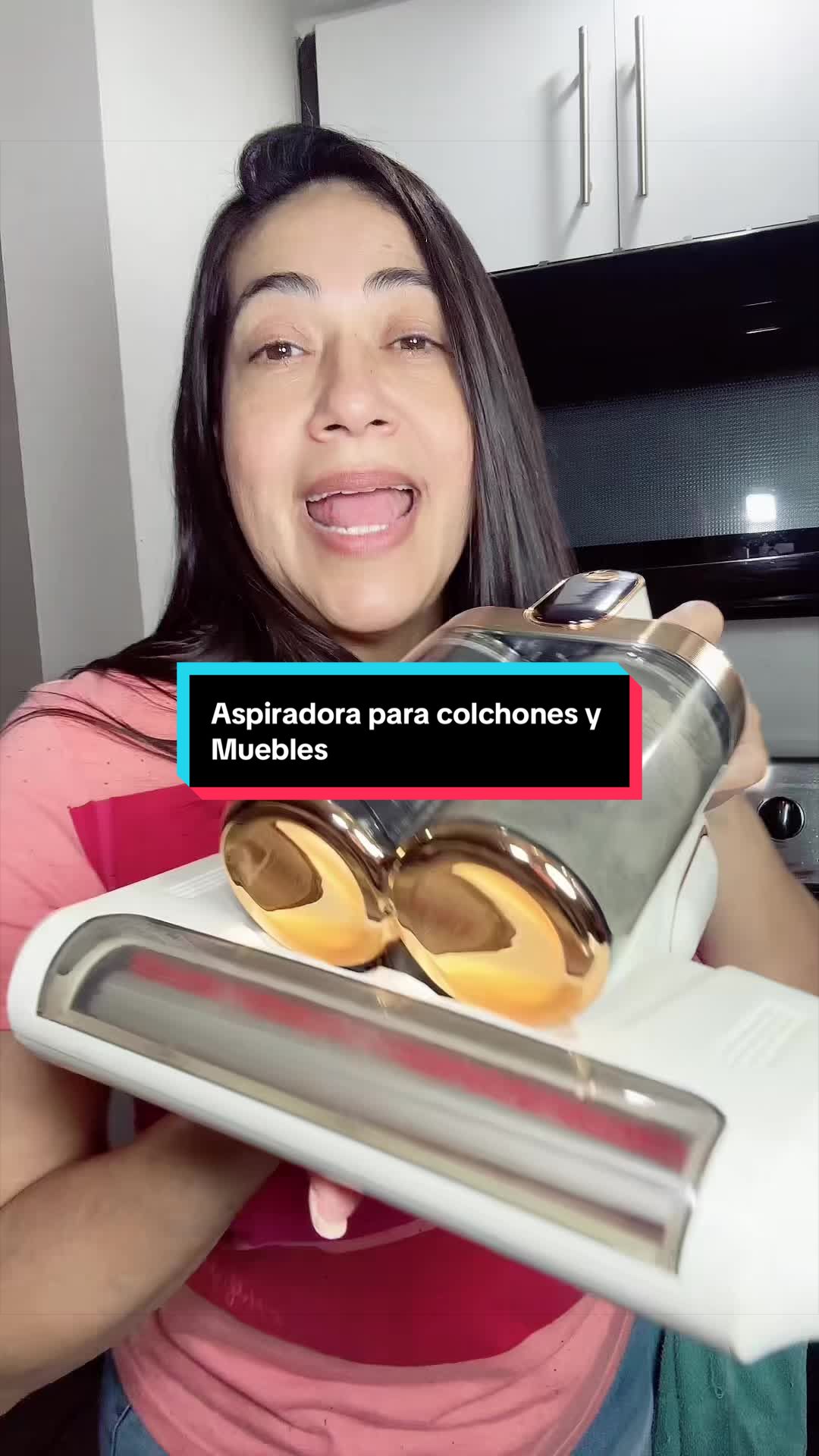 @Virginiacordero . Te sigue