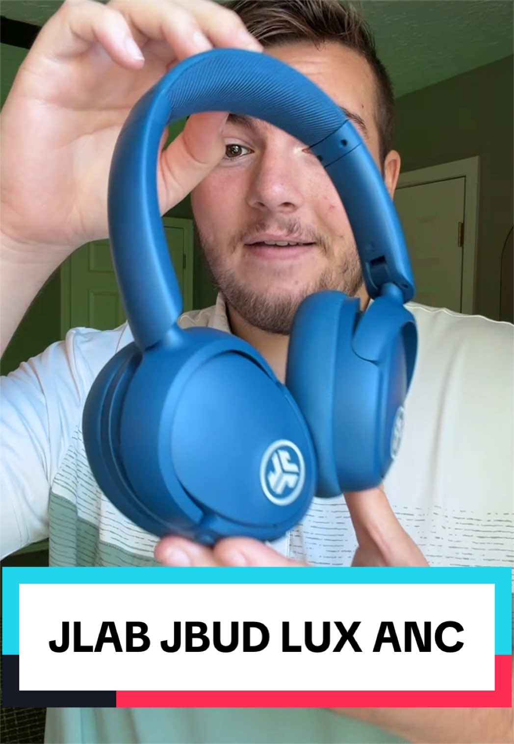 @JingleBellTok