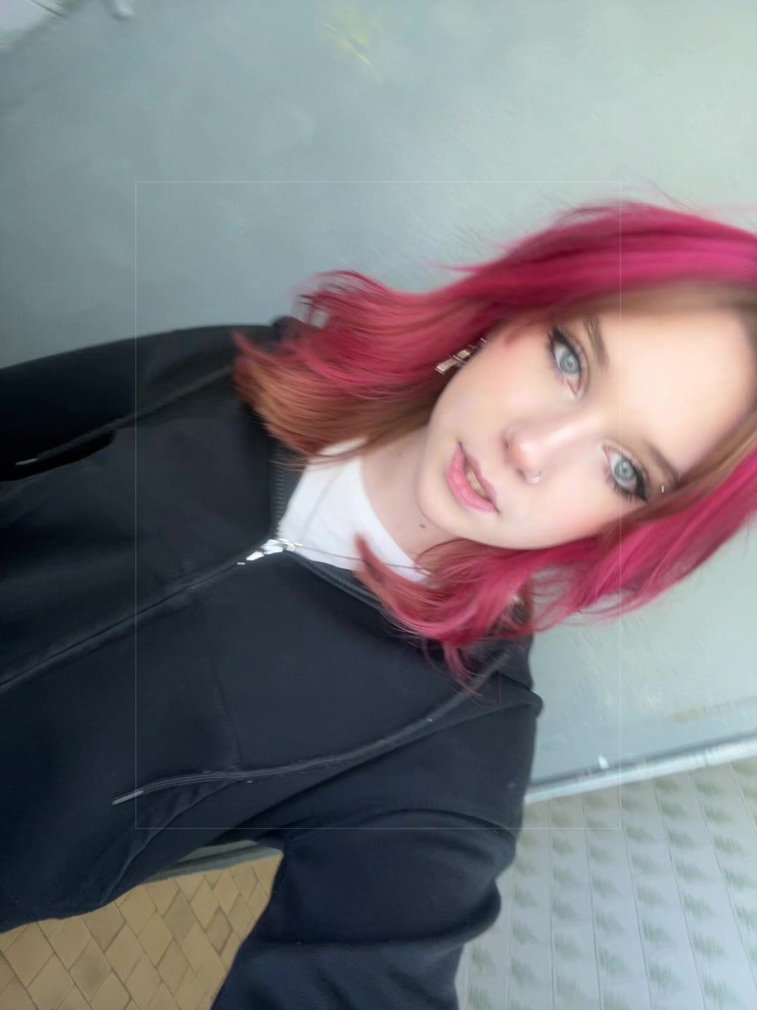 @fvtrrwerr