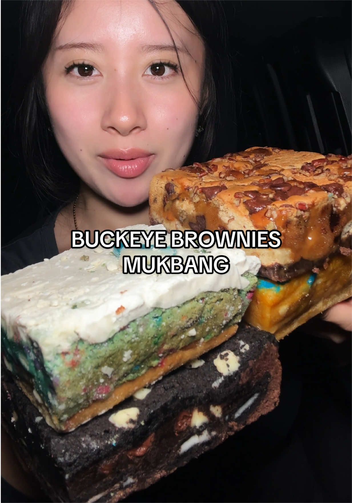 @selenaeats2much