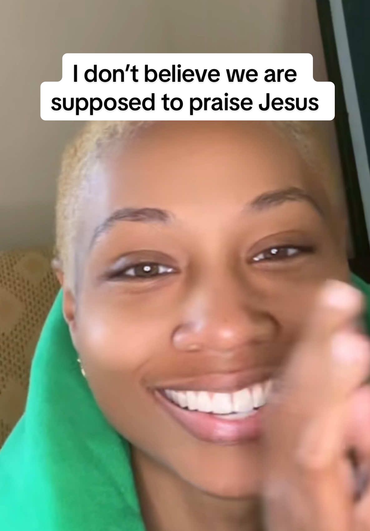 @DeeLeww