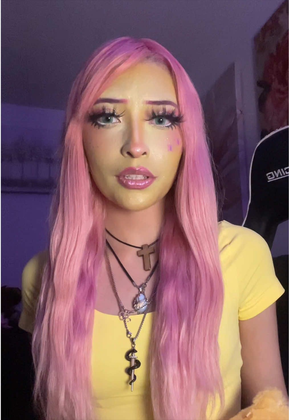 @Yis