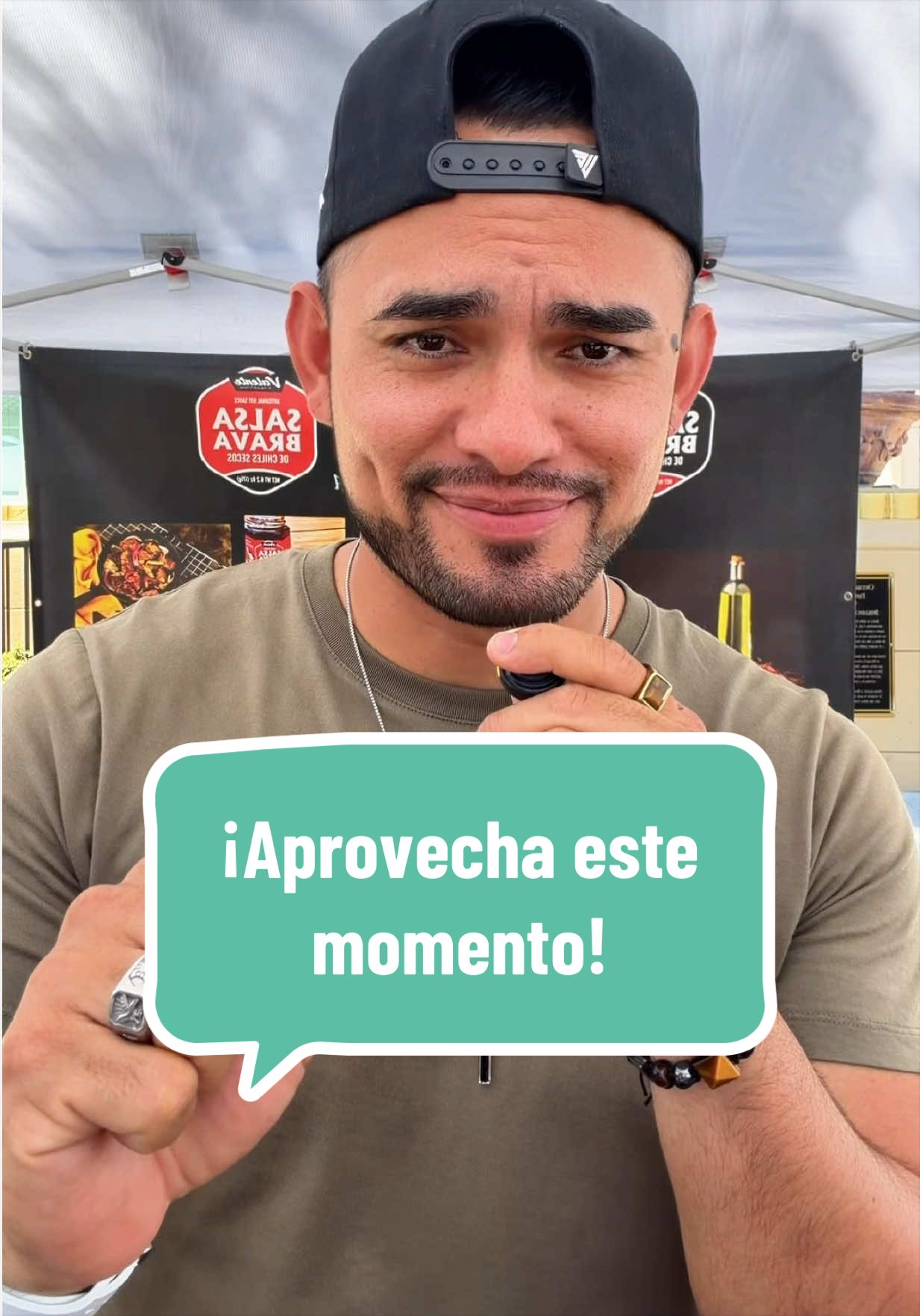 @Alex Uriostegui