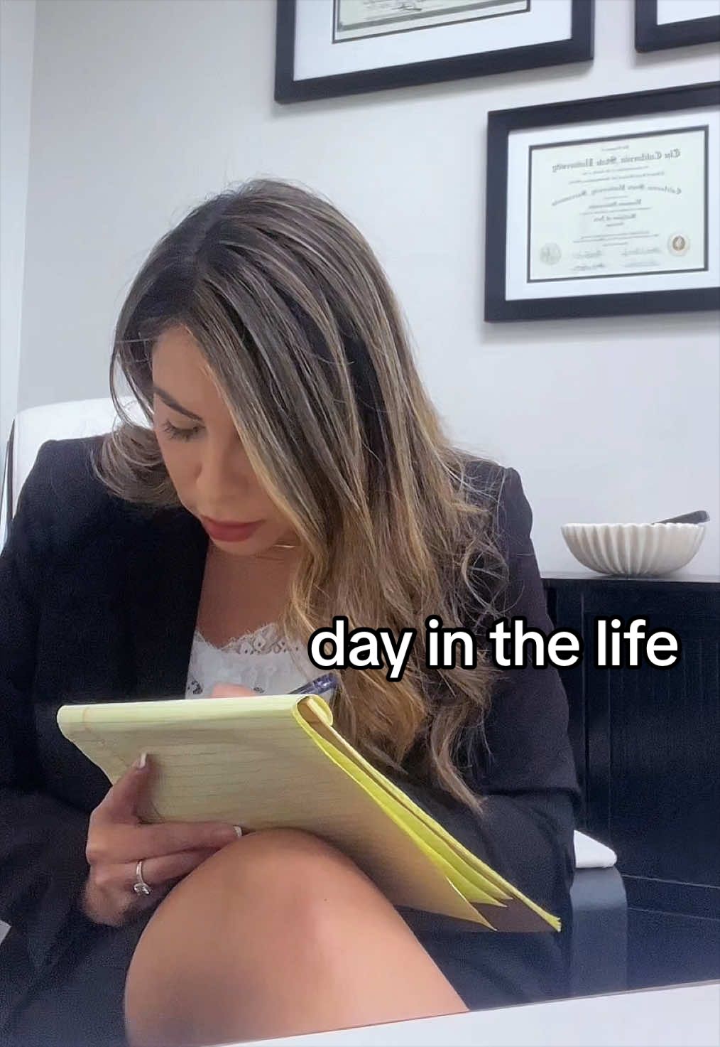 @Vanessa | Latina Lawyer