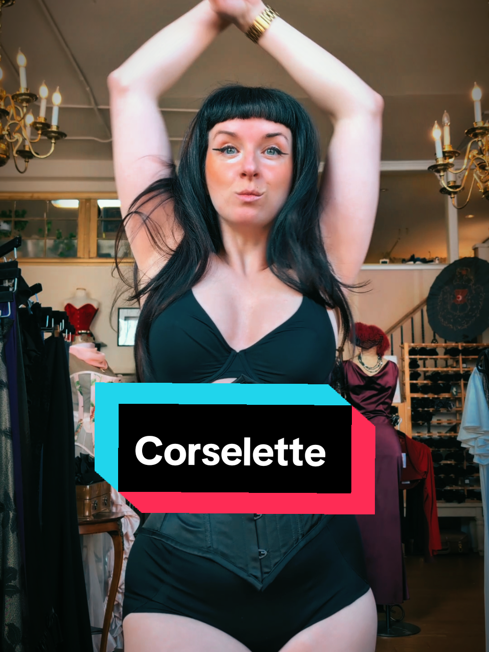 @Dark Garden Corsetry