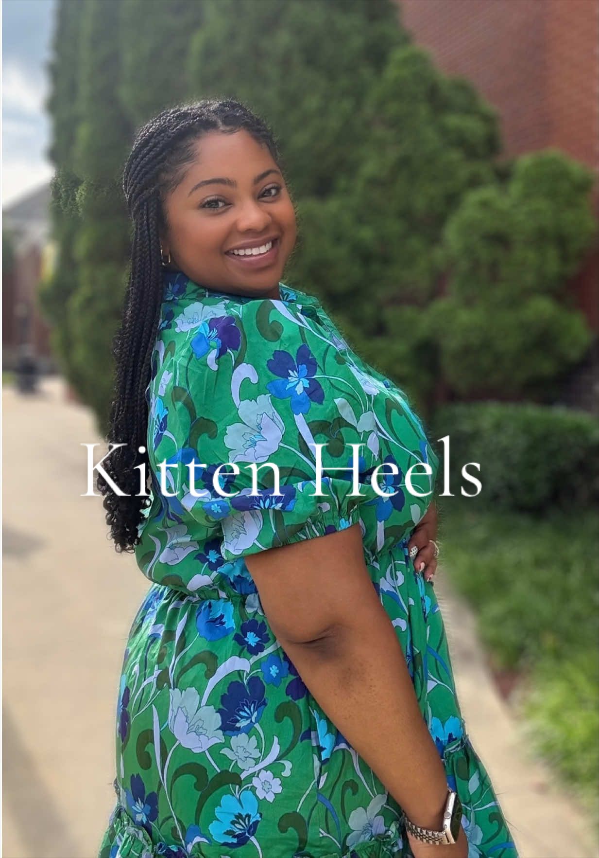 @Ash | HR Fashion Girl | BoyMom