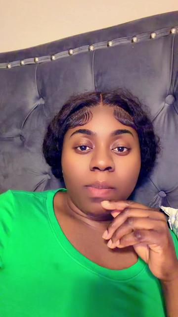 @🌸Bennie🌸. (WigStylist ✂️)