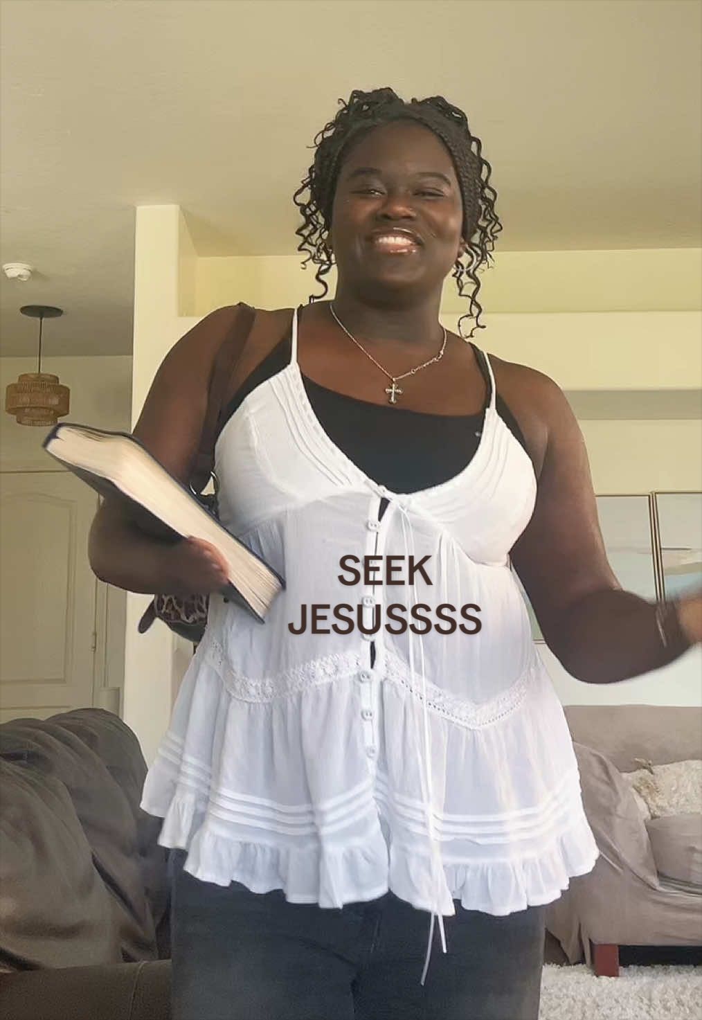@ella analeise