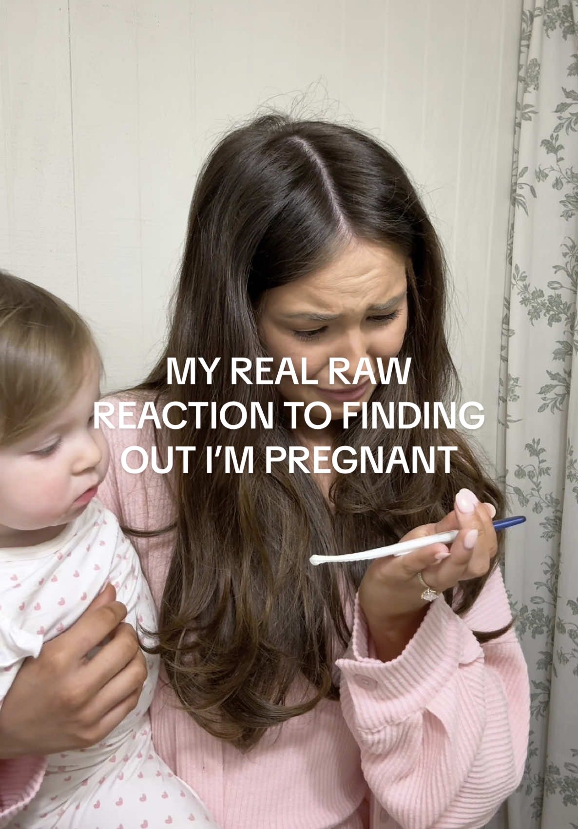 @TAYLOR & SOPHIA
