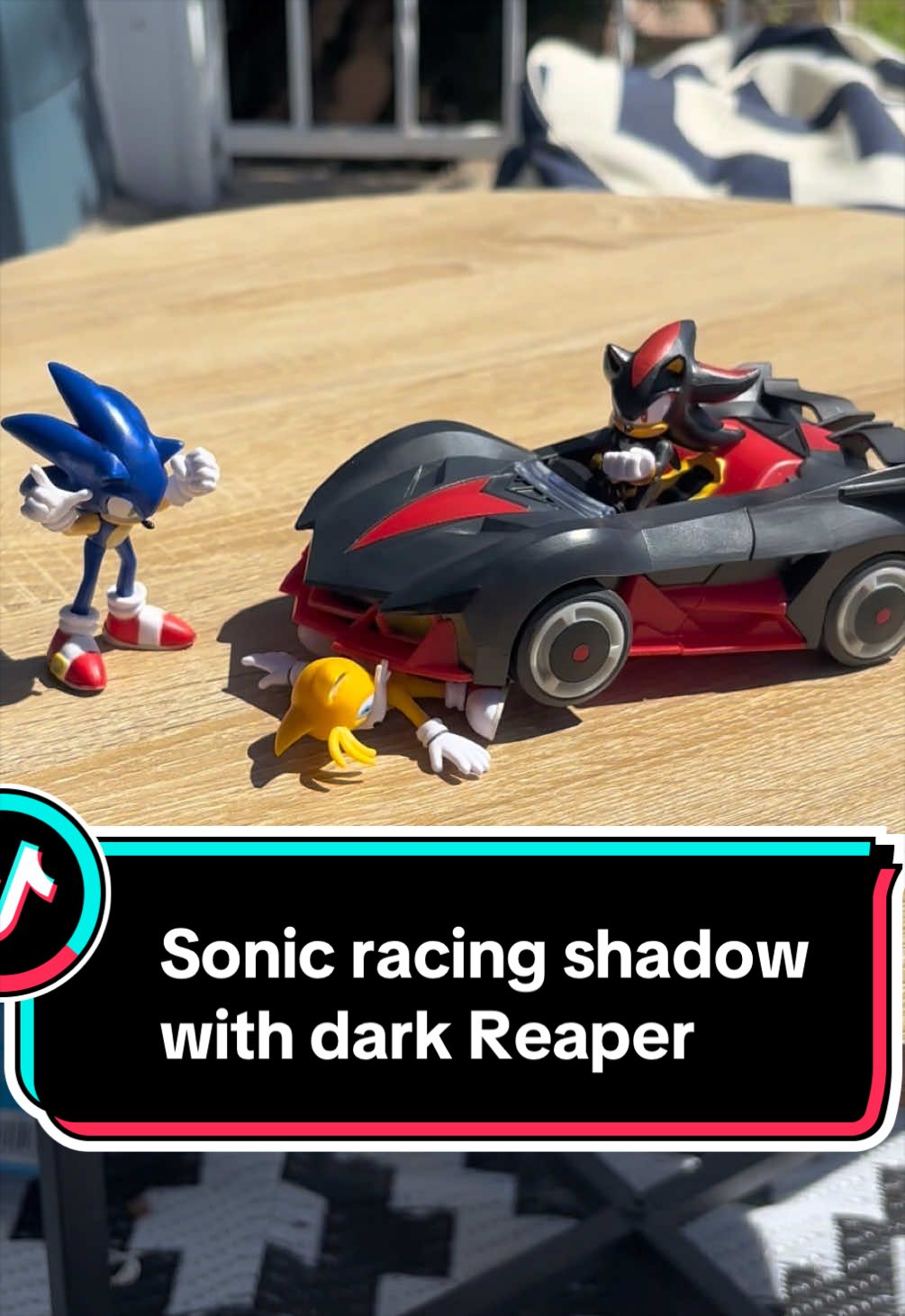 @ActionfigureStories + Sonic