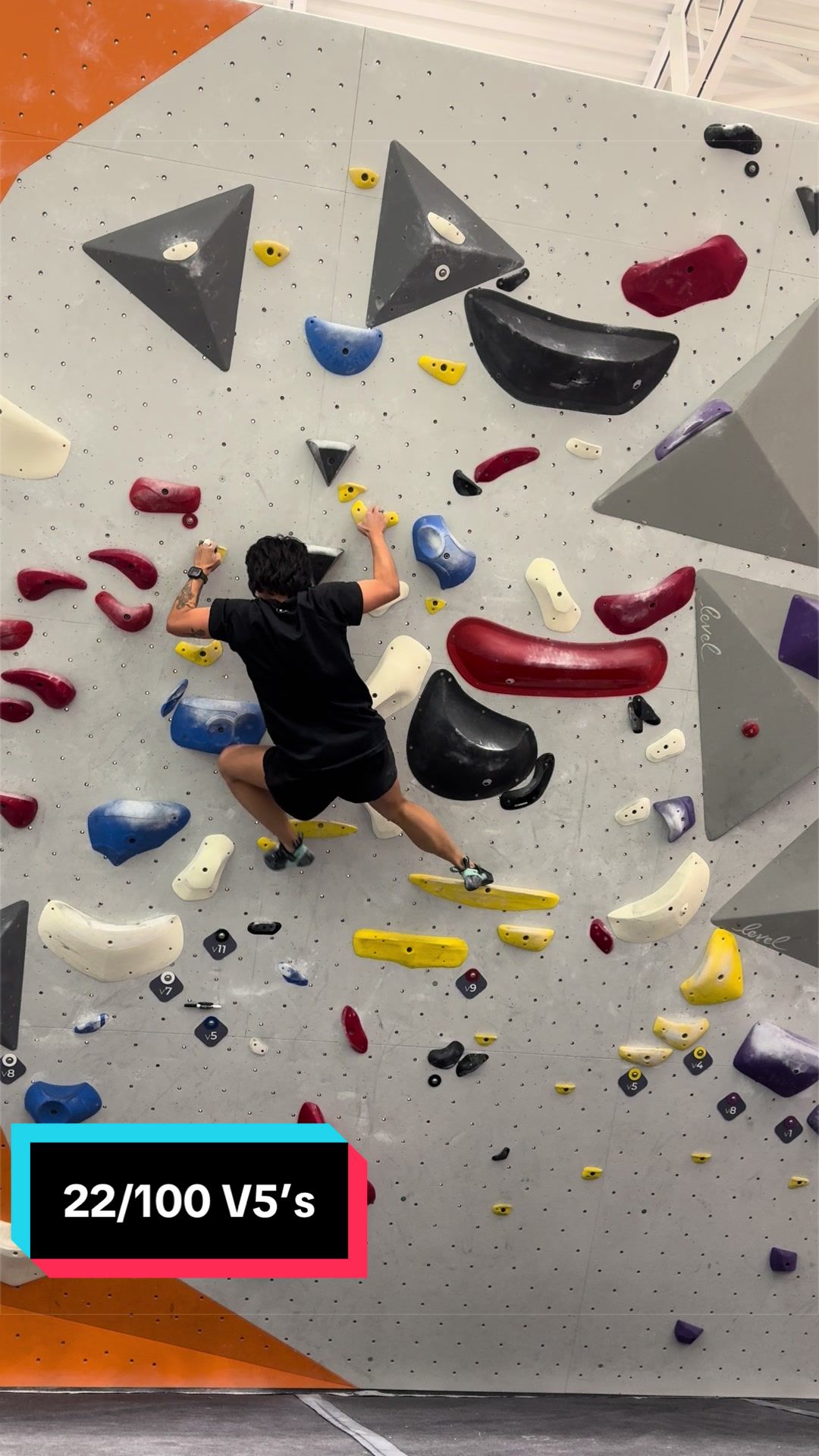 @v_climbs