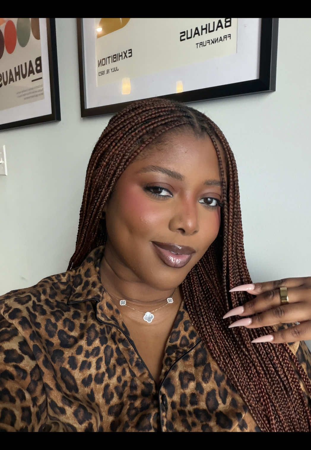 @Desi&mdash; girltalks&bull;beauty&bull;fashion