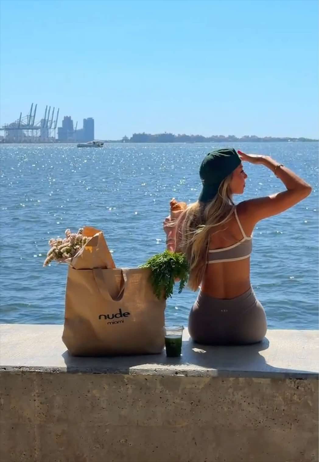@Nude Miami