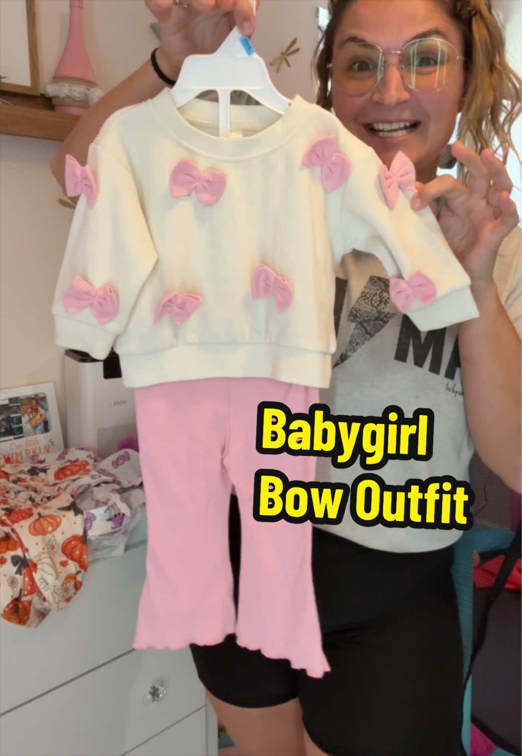 @Ashley | Mom Finds & more