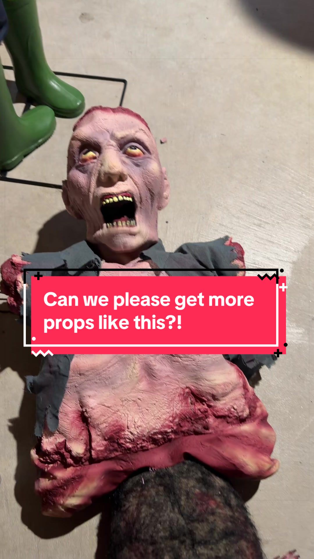 @Deezanimatronics