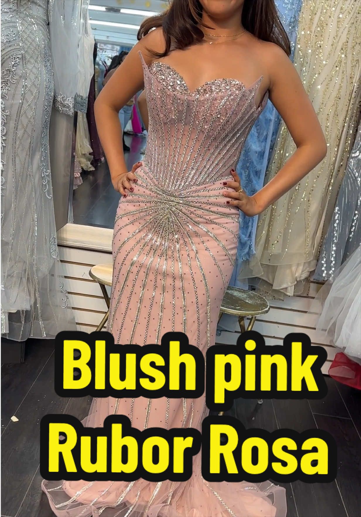 @Elegant Fashion DTLA