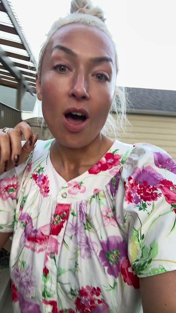 @MissCarly