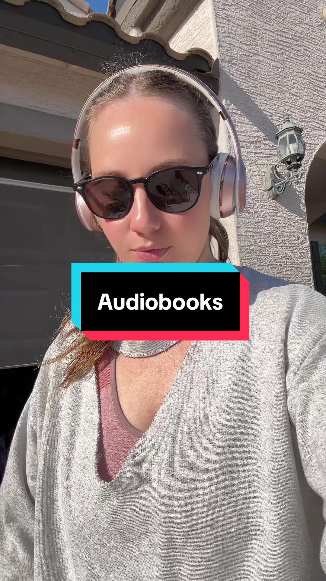 @Ashleigh | Booktok 📖🦋✨