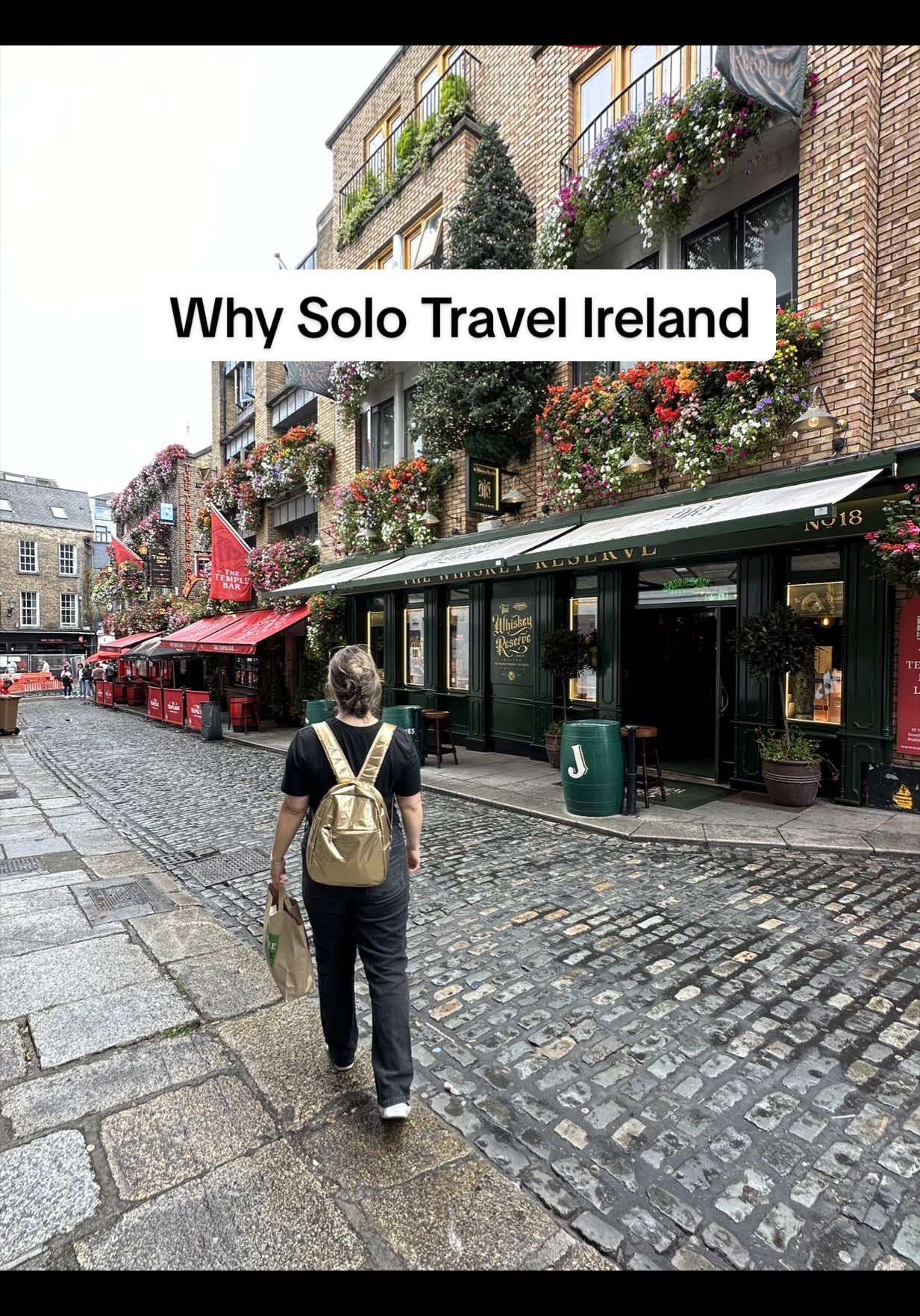 @Courtney | Solo Travel 🌎