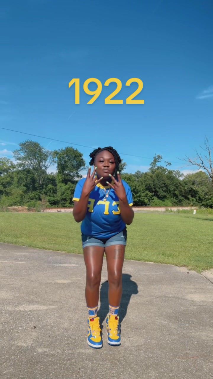 @ThatsTrinTrin