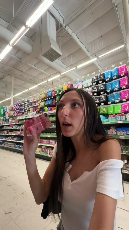 @ItsAlexisSimone