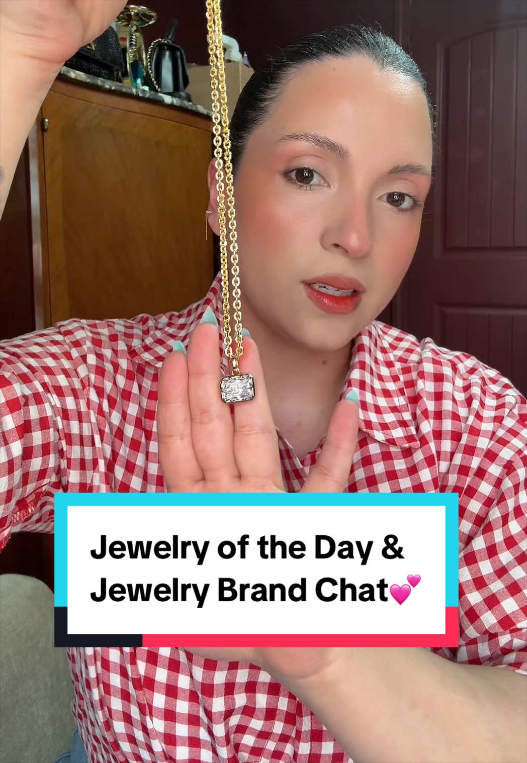 @Xelly | Jewelry & Fragrance